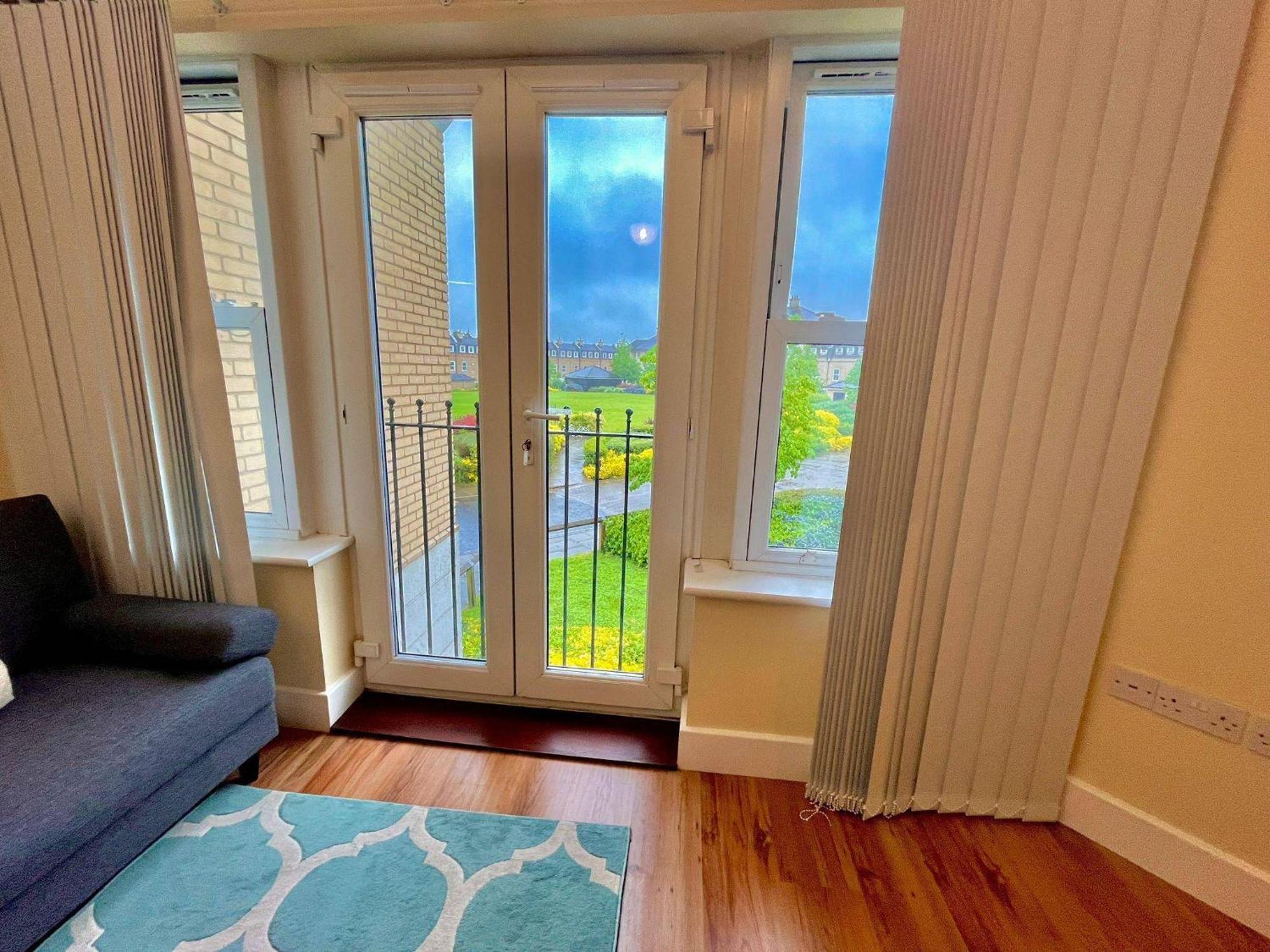 Cozy Retreat - 1 Bed *